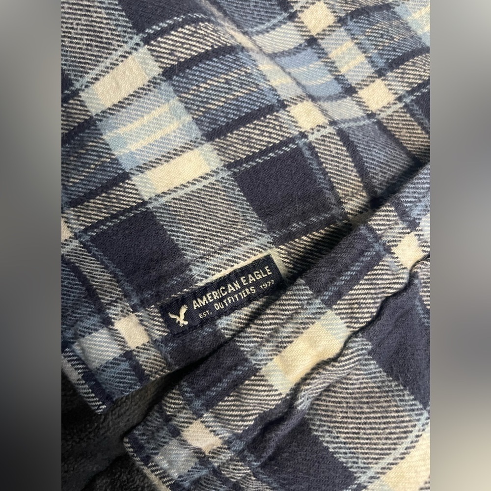 Men’s American Eagle Flannel Button-Down - Size L - Picture 6 of 9
